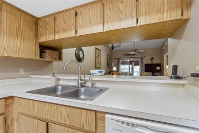 11511 113th St unit 21C, Largo, FL 33778 - photo 5