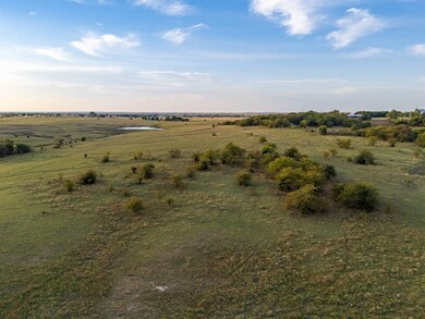 942 Elm Grove Rd, Valley View, TX 76272 - photo 5