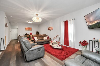 10446 Wicklowe St, Houston, TX 77016 - photo 2