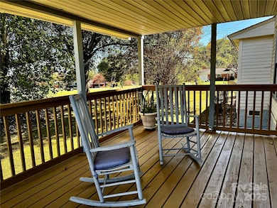 4689 Lakeview Acres Rd, Valdese, NC 28690 - photo 6