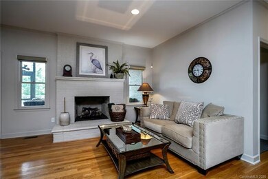 Gas fireplace for cozy evenings.