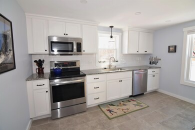 35 School St, Lincoln, NH 03251 - photo 4