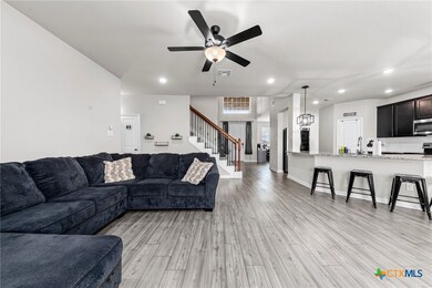 Living/Kitchen/Entry