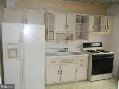 3216 Massachusetts Ave, Baltimore, MD 21229 - photo 5