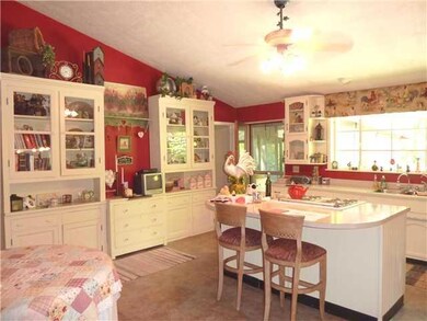 Kitchen. Beautiful built ins