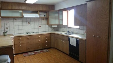 Spacious Kitchen
