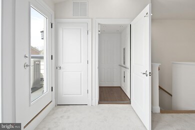 10882 Symphony Park Dr, North Bethesda, MD 20852 - photo 4