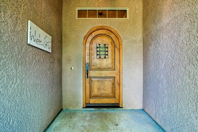 CUSTOM ENTRY DOOR