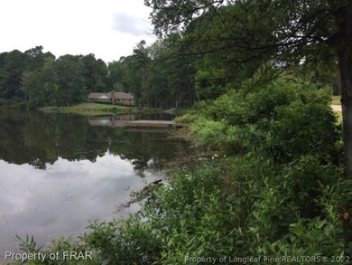 421 Lakeshore Dr, Fayetteville, NC 28305 - photo 3