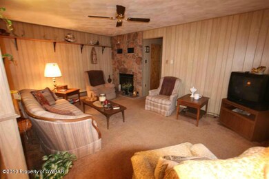 74 Lakeside Dr, Harveys Lake, PA 18618 - photo 4