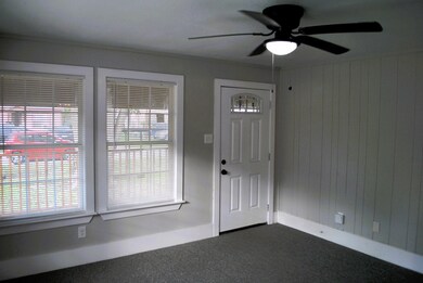 6906 Kittridge St, Houston, TX 77028 - photo 4