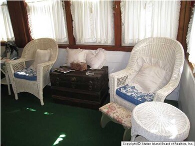 401 Cary Ave, Staten Island, NY 10310 - photo 4