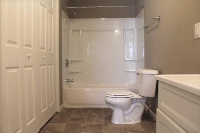 405 Franklin St, Edinburgh, IN 46124 - photo 5