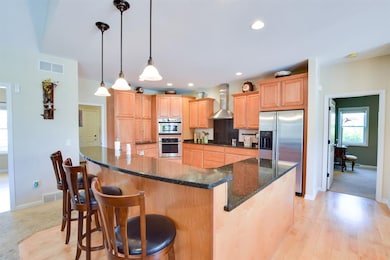 949 Halcyon Days Ct, Oregon, WI 53575 - photo 6