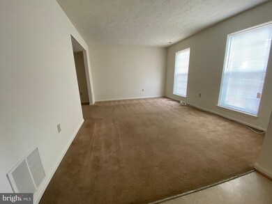 6507 Alopex Ct, Waldorf, MD 20603 - photo 4