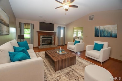 9037 Range Dr, New Athens, IL 62264 - photo 5