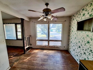 1800 E 53rd St S, Wichita, KS 67216 - photo 4