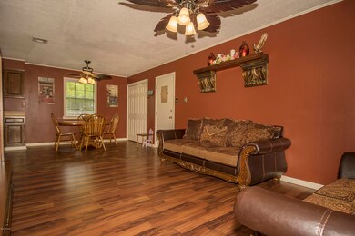 12_Living Room