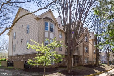 9815 Lake Pointe Ct unit 301, Upper Marlboro, MD 20774 - photo 3