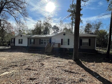 13598 Pinewood Village Dr, Conroe, TX 77302 - photo 2