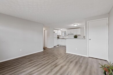 4959 Sullivant Ave, Columbus, OH 43228 - photo 7