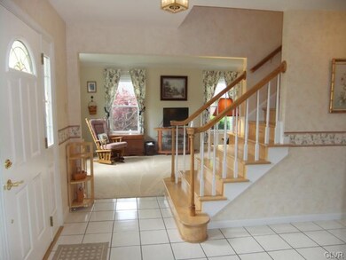 82 Madison Ln, Whitehall, PA 18052 - photo 3