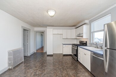 20 8th St unit A, Lowell, MA 01850 - photo 6