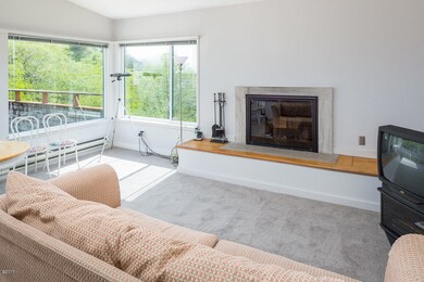 Living room 2
