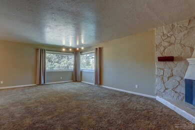 1529 SE Ramsay Rd, Bend, OR 97702 - photo 3