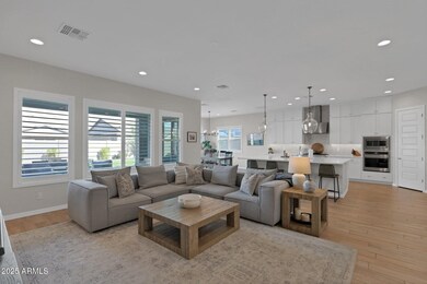 23-web-or-mls-P1154499