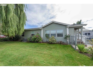 151 W Date St, Powers, OR 97466 - photo 3