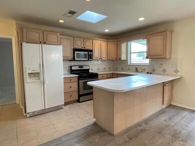 604 Mars Ave, Alamogordo, NM 88310 - photo 2