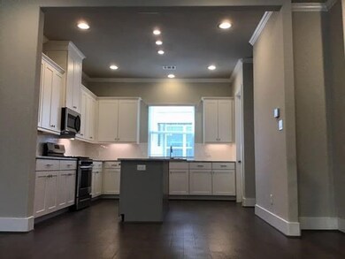 910 W 35th St unit B, Houston, TX 77018 - photo 3