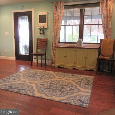 2411 N Greenhill Rd, Broomall, PA 19008 - photo 6