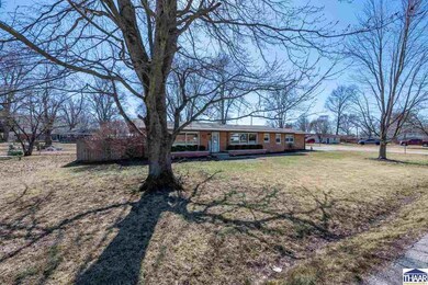 1129 E Wood Ln, Terre Haute, IN 47802 - photo 2