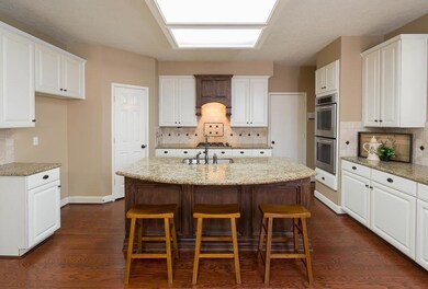 1109 Bob White Dr, Friendswood, TX 77546 - photo 5