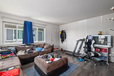534 Living Room