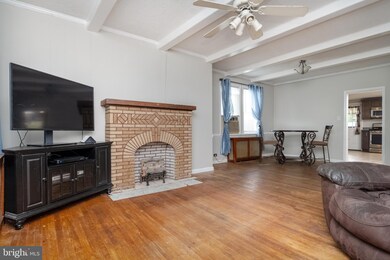 610 Elmwood Rd, Baltimore, MD 21206 - photo 6