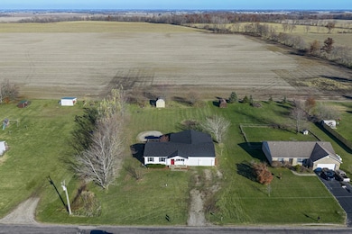 8953 Davisson Rd, Mechanicsburg, OH 43044 - photo 2