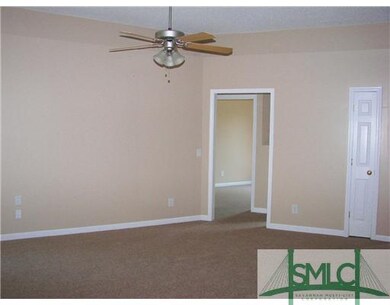 Den/Family/Great Room. Vaulted ceilings with ceili