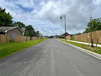 entering Village Grove from South Street