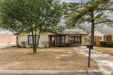 1107 Davis St, Cleburne, TX 76033 - photo 2