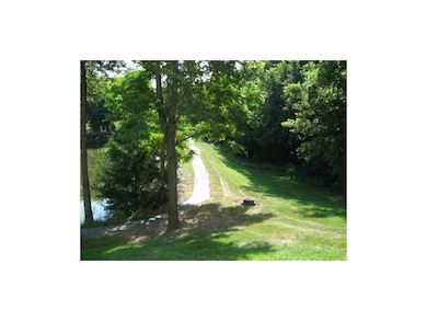 Minutes from the walking trail. GREAT view