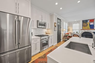 7-web-or-mls-350-bradford-st-7