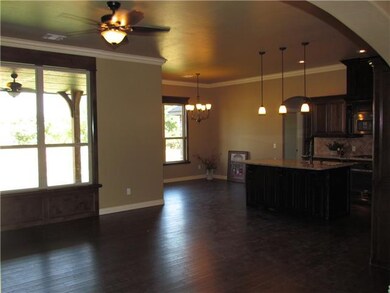 1313 Sonoma Lakes Blvd, Moore, OK 73160 - photo 3