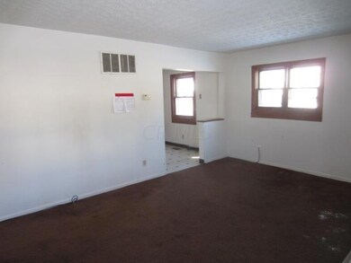 5057 Winslow Dr, Columbus, OH 43213 - photo 2