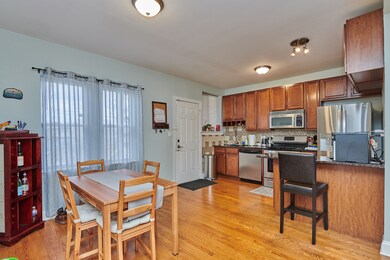 6321 N Sacramento Ave unit 1, Chicago, IL 60659 - photo 4