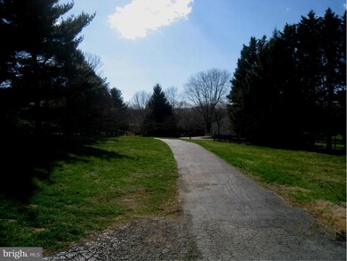 14701 Braemar Crescent Way, Gaithersburg, MD 20878 - photo 2