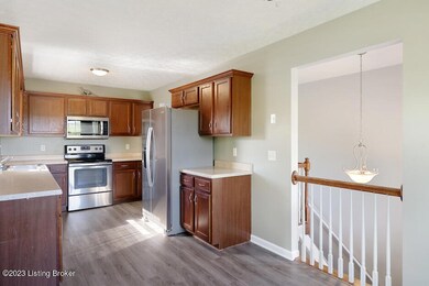 198 Halcomb Ct, Mount Washington, KY 40047 - photo 4