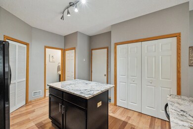 11860 85th Place N, Maple Grove, MN 55369 - photo 5